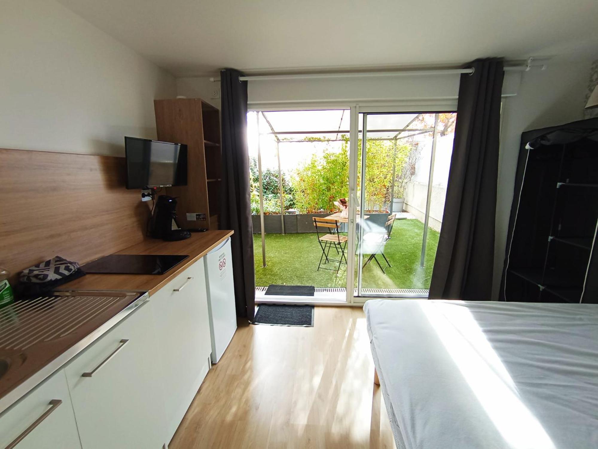 Appart'Hotel Le Clos Lassagne A Brignais - Lyon Sud Екстериор снимка
